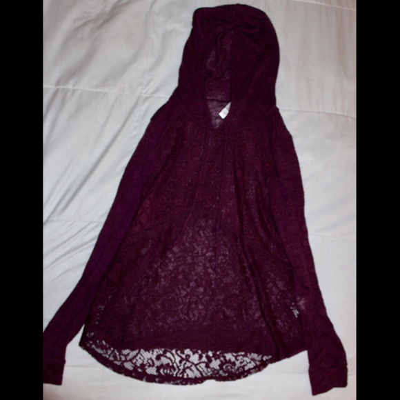 Hoodie-Styled Sweater Shirt