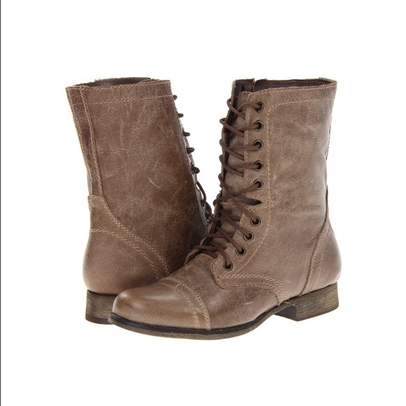STEVE MADDEN "TROOPA" BOOTS