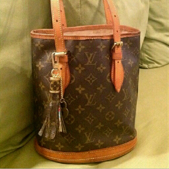 Authentic Louis Vuitton Petite Bucket