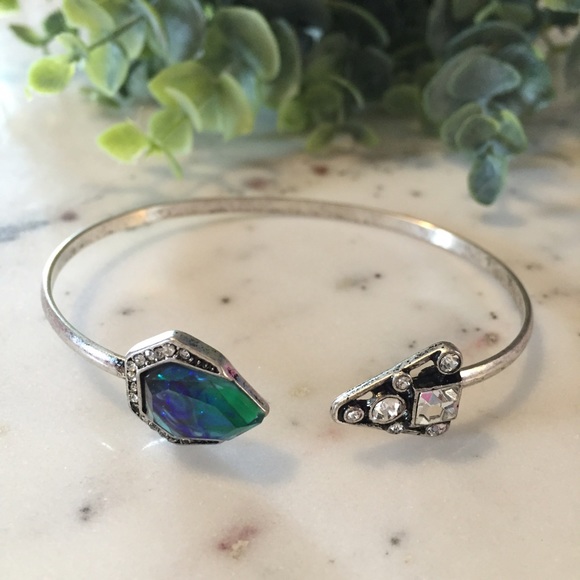 "Florence" Bracelet || Green Crystal Pavé Cuff - Picture 2 of 9