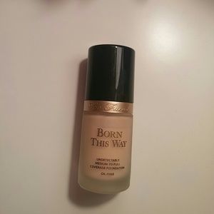 Toofaced's Born this Way matte foundation