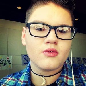 Meet your Posher, Dillan