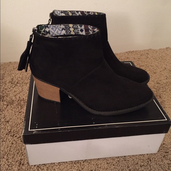 Great black booties!