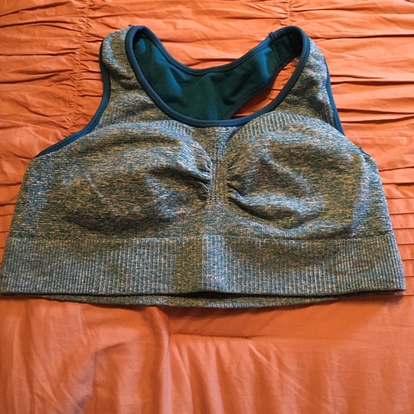 3 C9 Sports Bras - Picture 2 of 4