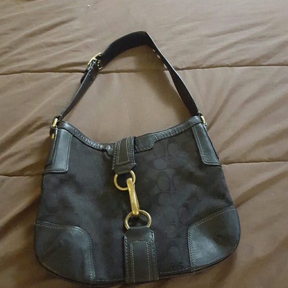 Vintage shoulder bag
