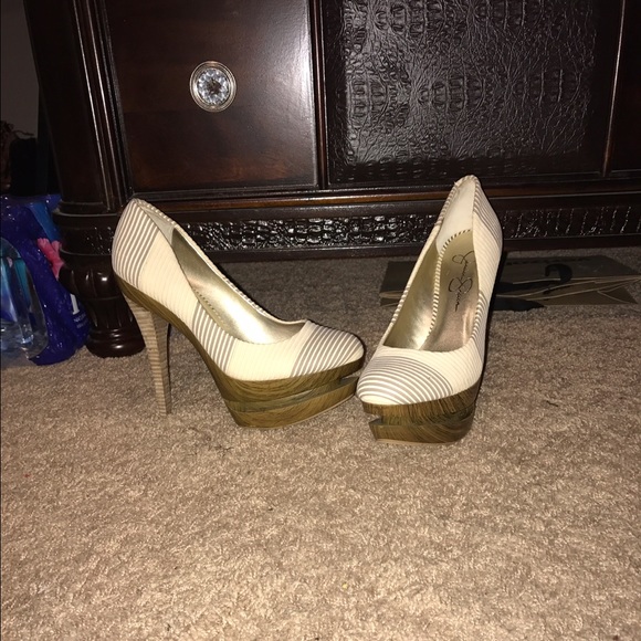 Jessica Simpson Pumps - Picture 1 of 4