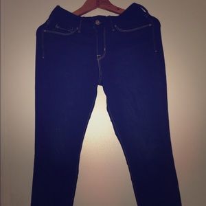 Denizen Levi's curvy skinny jeans .