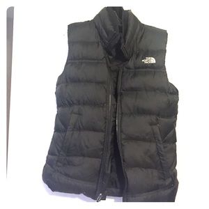 Black The North Face Vest. Size M