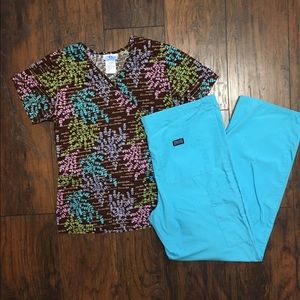 XS Scrub Top