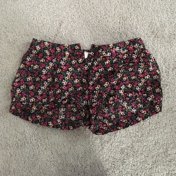 Flower print shorts