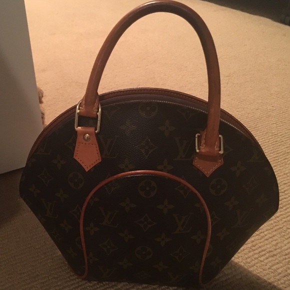 Handbags - Louis Vuitton monogram ellipse