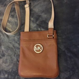 Michael Kors leather 💯authentic