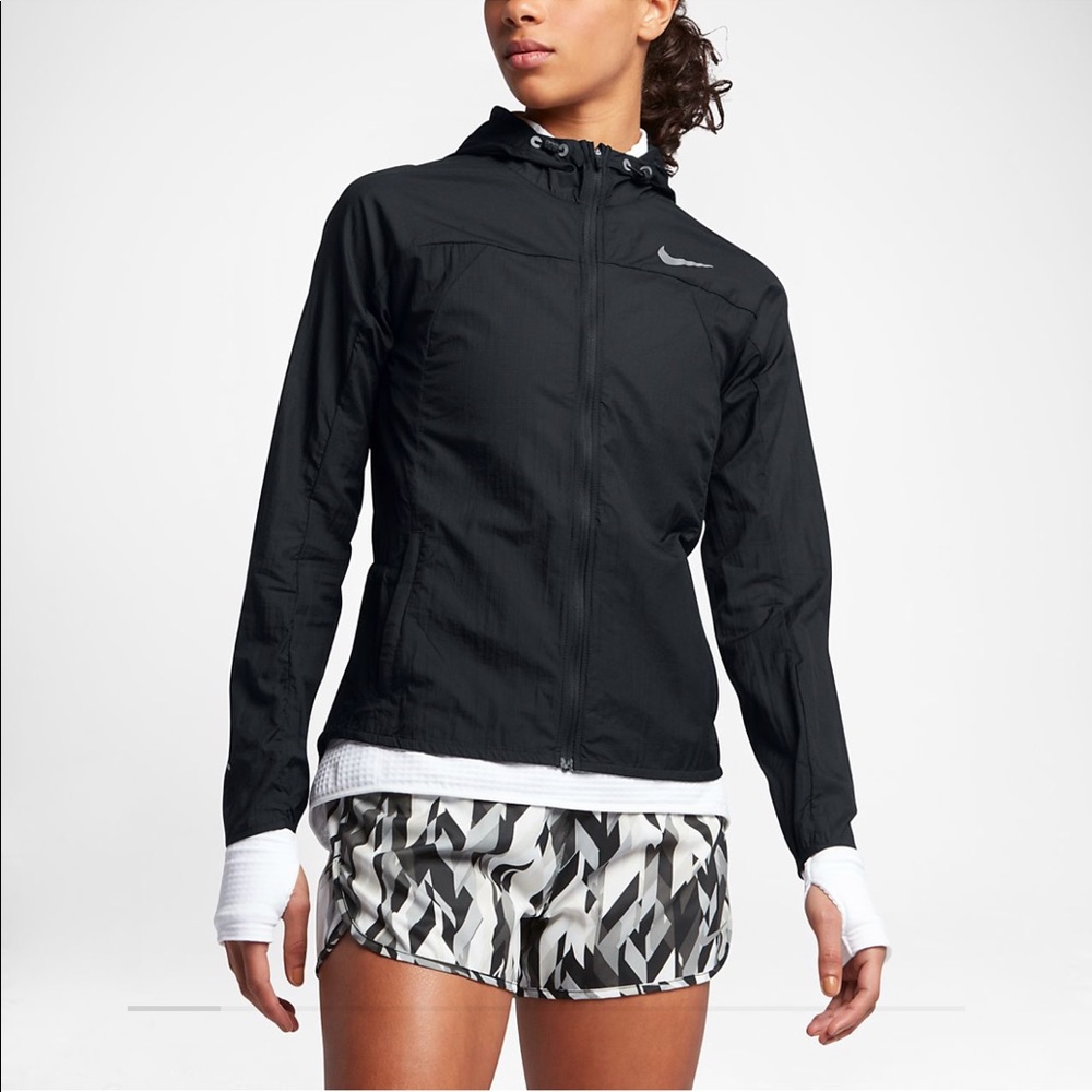 NWT Nike Packable lightweight jacket