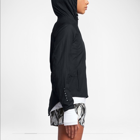 NWT Nike Packable lightweight jacket - Picture 2 of 7