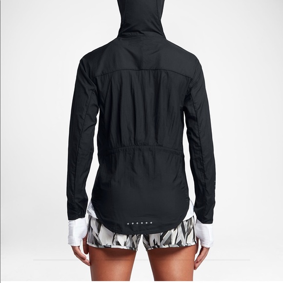 NWT Nike Packable lightweight jacket - Picture 4 of 7