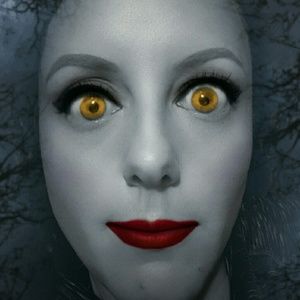 Meet your Posher, Venessa