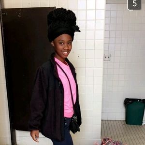 Meet your Posher, Nicole