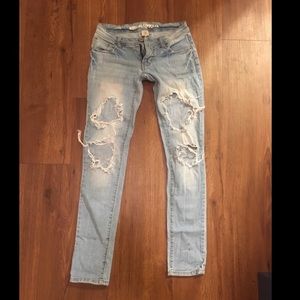 Light, ripped jeans