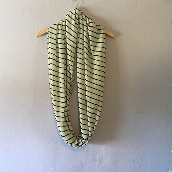 Infinity scarf