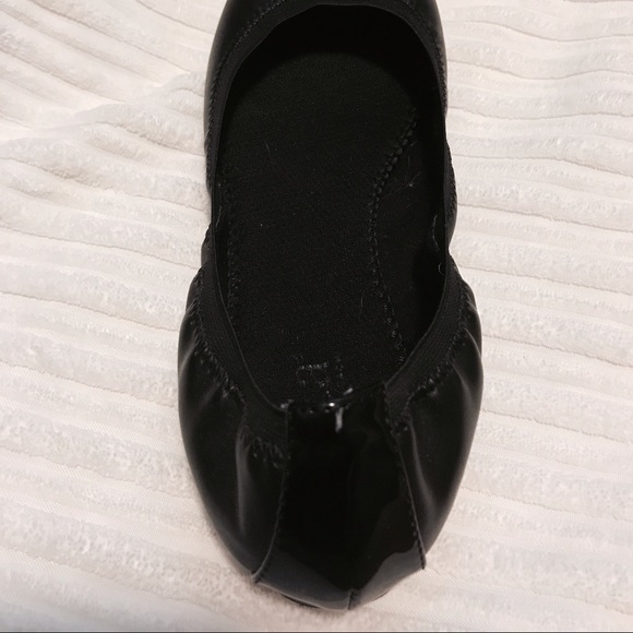 Matte flats with a glossy toe - Picture 3 of 3