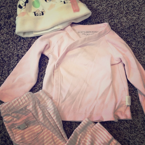 Burt's Bees baby 3-6 mo pajamas & Minnie beanie