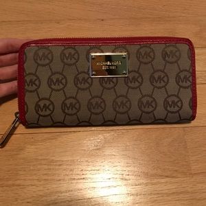 Michael Kors wallet- like new!