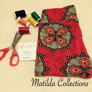 LulaRoe Mendalas Medallion OS Leggings