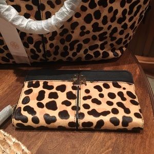 Brand new Tory Burch wallet