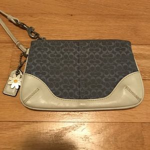 Beautiful Coach wristlet