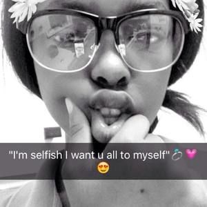 Meet your Posher, Iyesis