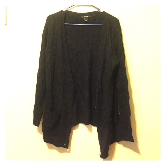 Black cardigan - Picture 1 of 4