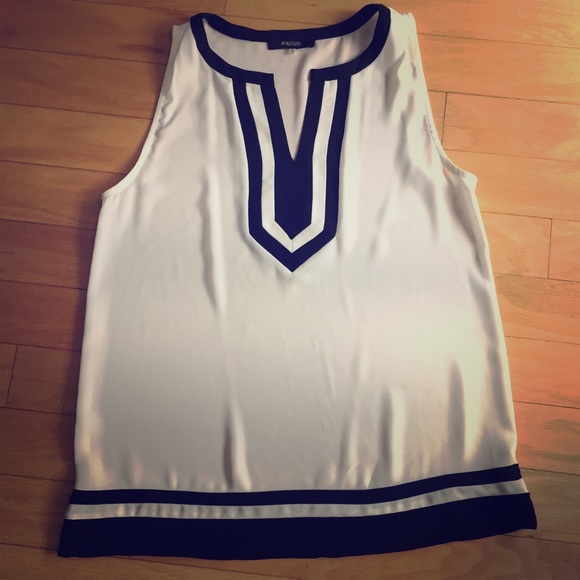 41Hawthorn Flynn blouse in black and white