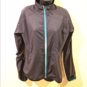 Salomon windbreaker size Medium, Black