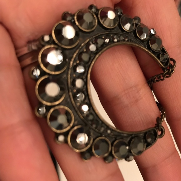 Gorgeous rhinestone earrings - Picture 2 of 4