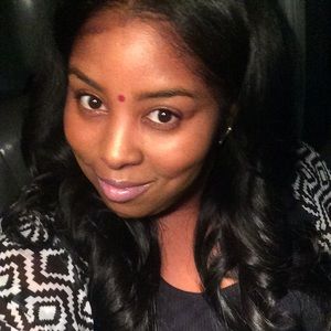 Meet your Posher, Monique