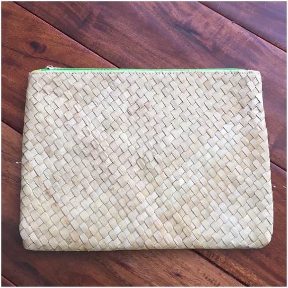 When Life Gives You Limes Straw Woven Clutch - Picture 3 of 5