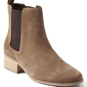 Gap Chelsea Boots
