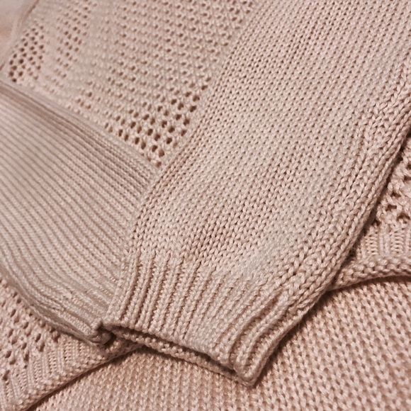 Sweater❤️ - Picture 2 of 3