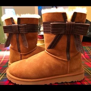 UGGS- Josette Bow 🎀 Boot