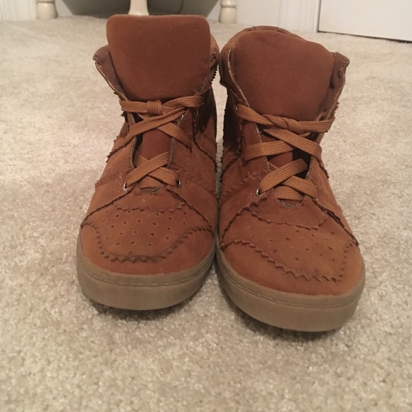 2 inch tan/brown wedges