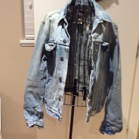 Abercrombie & Fitch Other - Men's distressed jean jacket