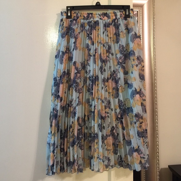 LC Lauren Conrad Disney Blue Floral Midi Skirt - M