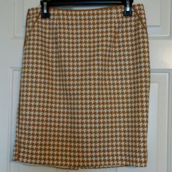 Hounds Tooth Pencil Skirt
