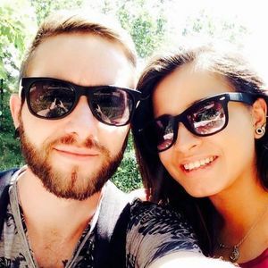 Meet your Posher, Dominique