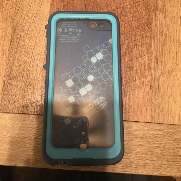 Lifeproof Charging Case with cord