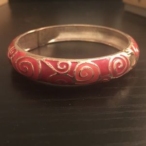 Red and pink swirled bangle