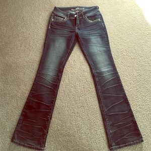 NWOT 🔹Almost Famous jeans 🔹size 7