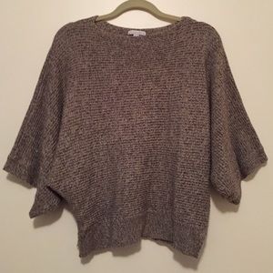 Half sleeve sweater