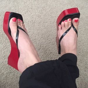 Red soles Dolce & Gabbana wooden wedge flops
