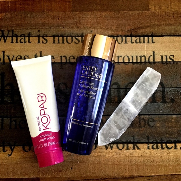 Estee Lauder Clean and Scrub Bundle (All New)